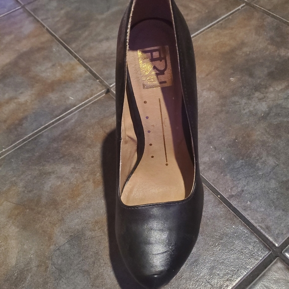 FRH heels - Picture 2 of 2